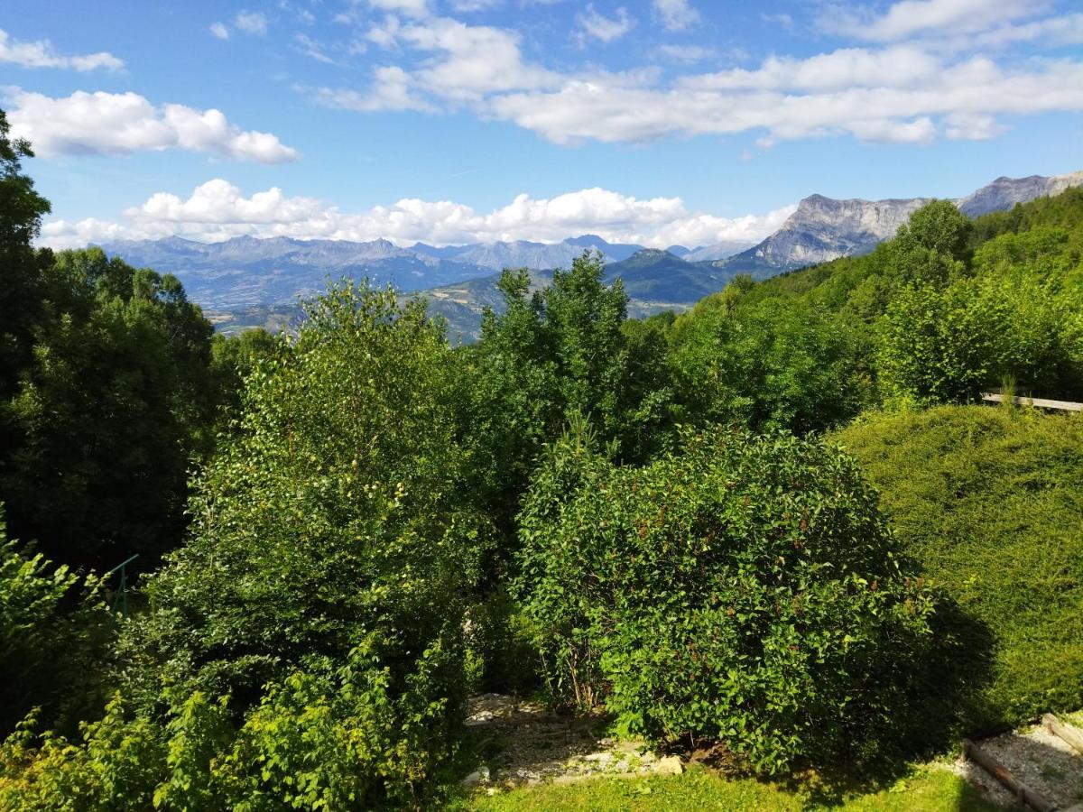 Gites Chalet Grand Cerf Montclar-Ubaye المظهر الخارجي الصورة